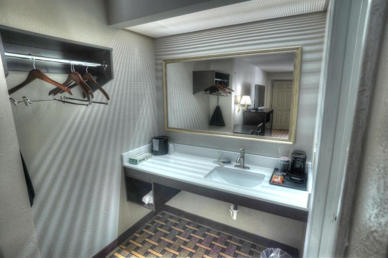 Amerivu Inn & Suites - Helen - Downtown Dış mekan fotoğraf